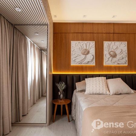 Apartamento 2 Suites - 650M Da Rua Coberta Грамаду Екстериор снимка