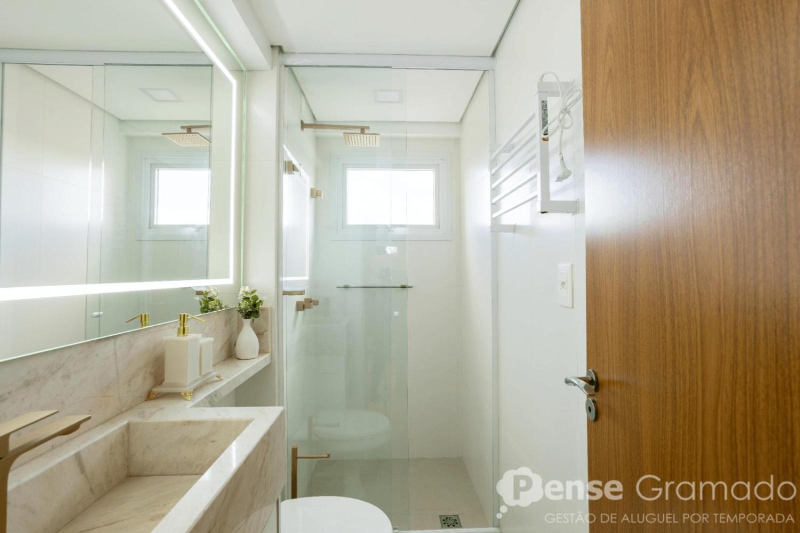 Apartamento 2 Suites - 650M Da Rua Coberta Грамаду Екстериор снимка